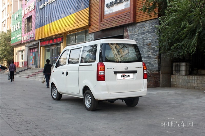2012款 1.0L新鴻達(dá) 實(shí)用型