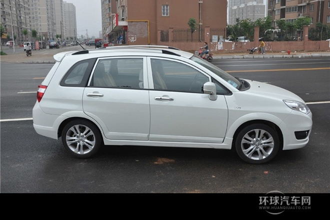 2014款 兩廂 1.4L 手動(dòng)理想型
