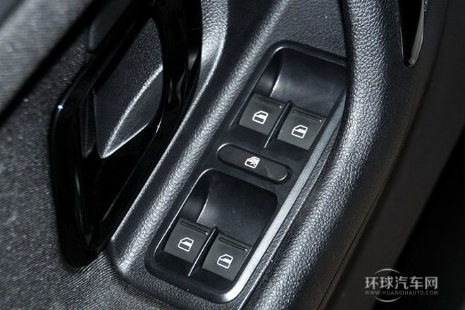 2013款 1.6L 自動(dòng)Sport版