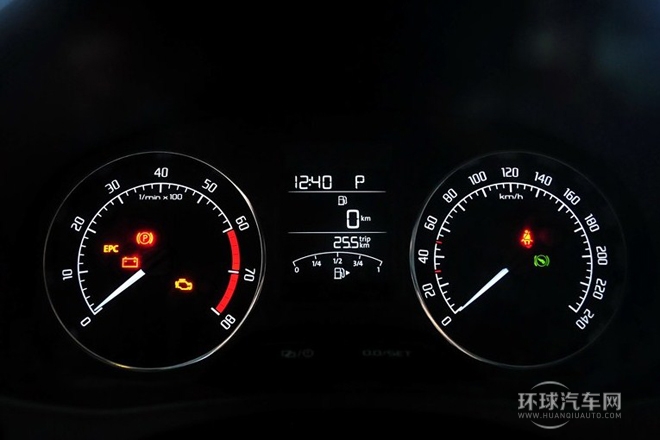 2013款 1.6L 自動(dòng)Sport版