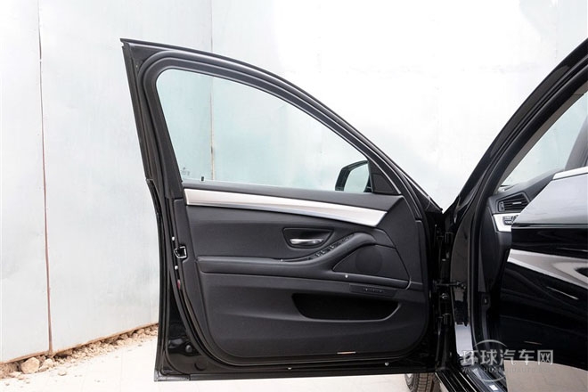 2014款 528i xDrive 設(shè)計(jì)套裝型