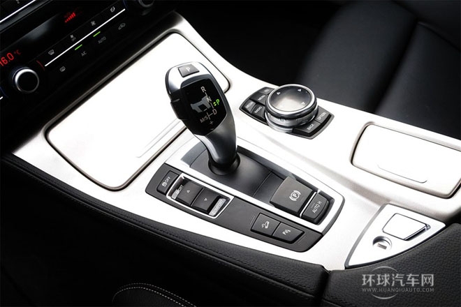 2014款 528i xDrive 設(shè)計(jì)套裝型