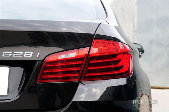2014款 528i xDrive 設(shè)計套裝型