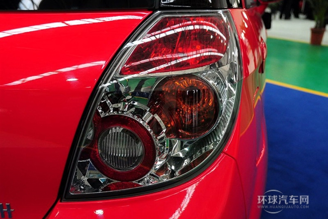 2010款 1.0L 標(biāo)準(zhǔn)型
