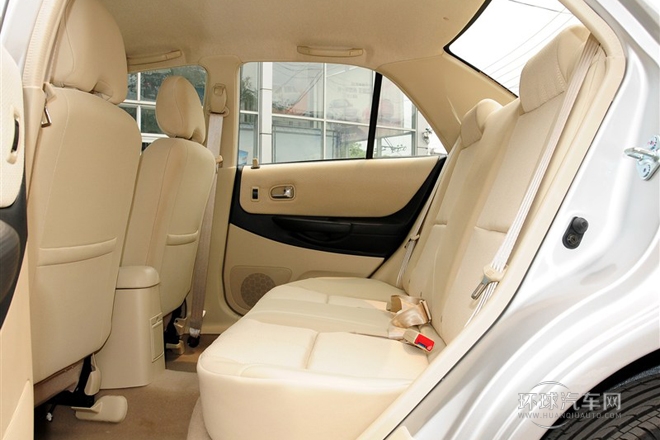 2012款 1.5L 手動(dòng)精英型