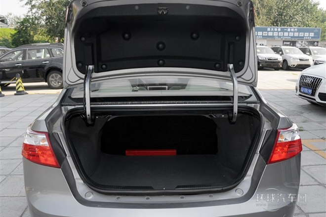2013款 三廂 1.6L 手動(dòng)精英版