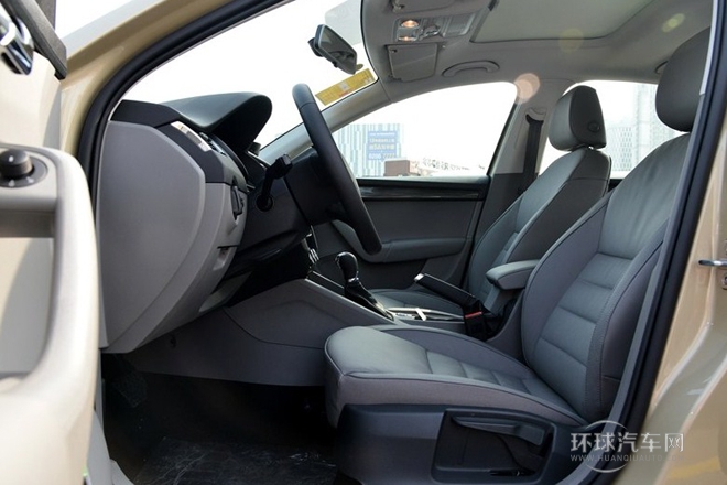 2015款 1.6L 自動逸俊版
