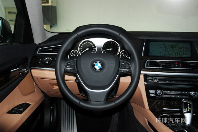 2013款 730Li 領(lǐng)先型