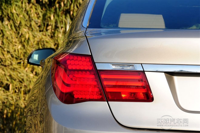 2013款 730Li 領(lǐng)先型