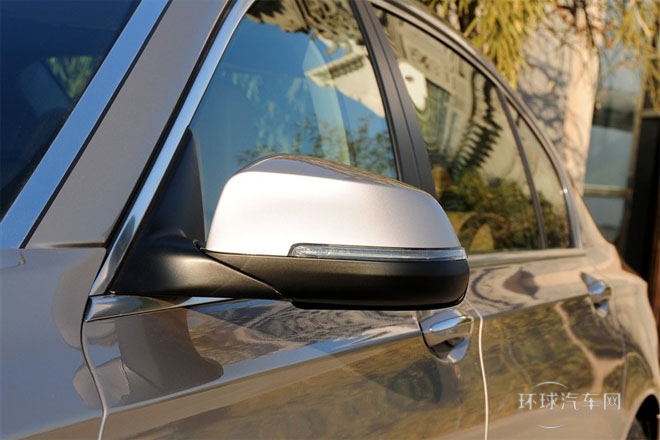 2013款 730Li 領(lǐng)先型