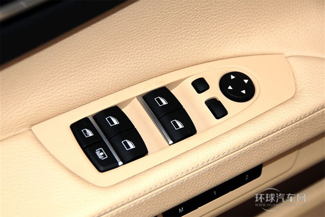 2013款 740Li 領(lǐng)先型