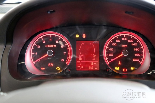 2013款 兩廂 1.4L 手動(dòng)標(biāo)準(zhǔn)型