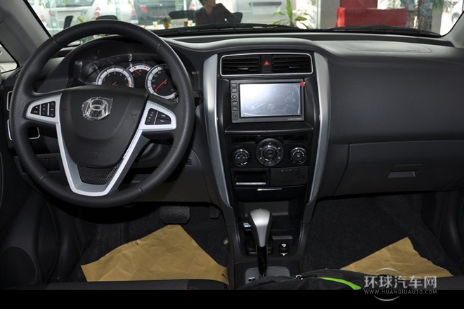 2014款 兩廂 1.5L 自動(dòng)理想型