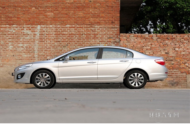 2013款 1.5T 手動(dòng)精英型