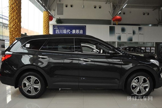 2013款 3.0L 7座棕色內(nèi)飾旗艦版