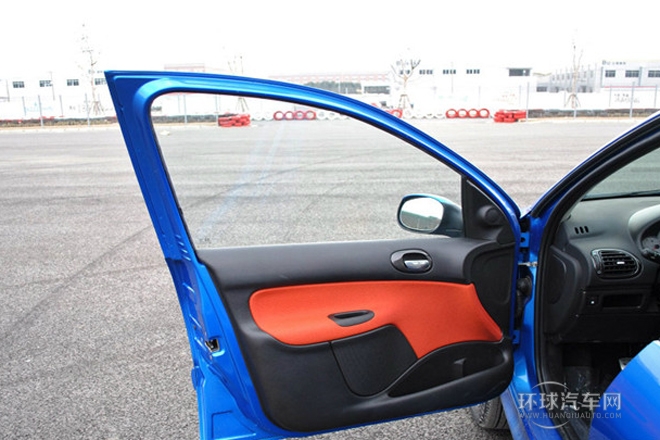 2012款 1.4L 手動(dòng)舒適型