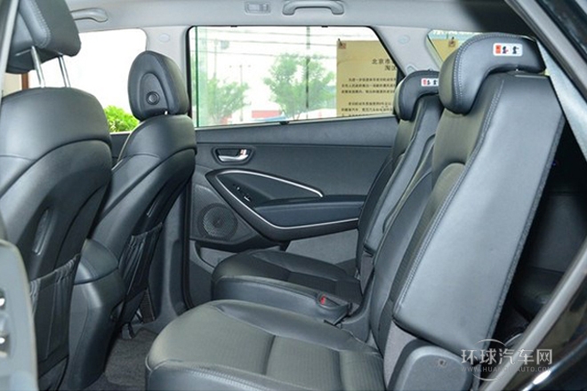2013款 2.2T 6座舒適版