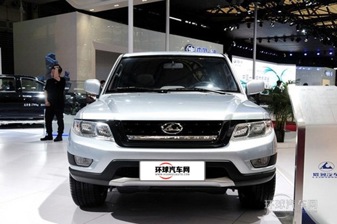 2013款 經(jīng)典版 2.0L 兩驅(qū)標(biāo)準(zhǔn)型