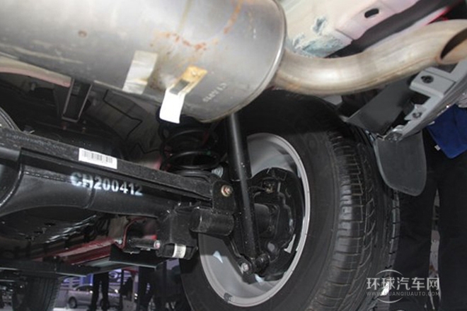 2013款 經(jīng)典版 2.0L 四驅(qū)豪華型