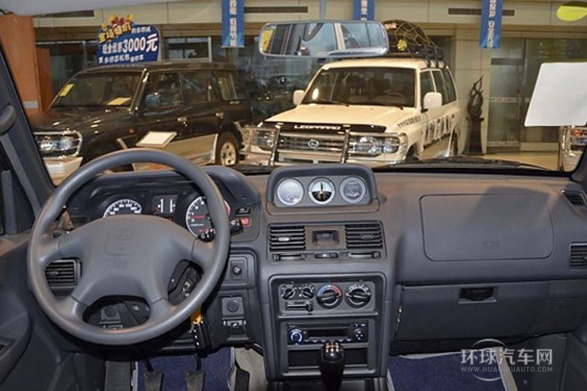 2014款 2.4L 手動(dòng)兩驅(qū)