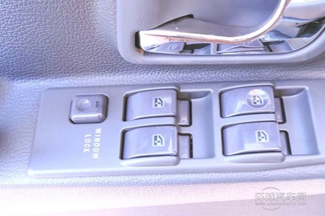 2013款 2.2L 手動(dòng)兩驅(qū)標(biāo)準(zhǔn)型
