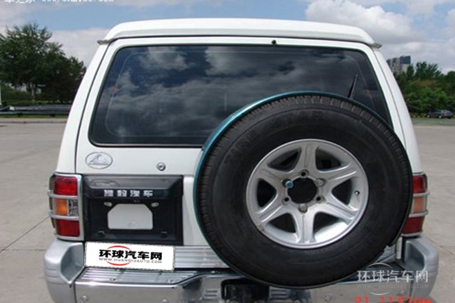 2013款 2.2L 手動兩驅(qū)標(biāo)準(zhǔn)型