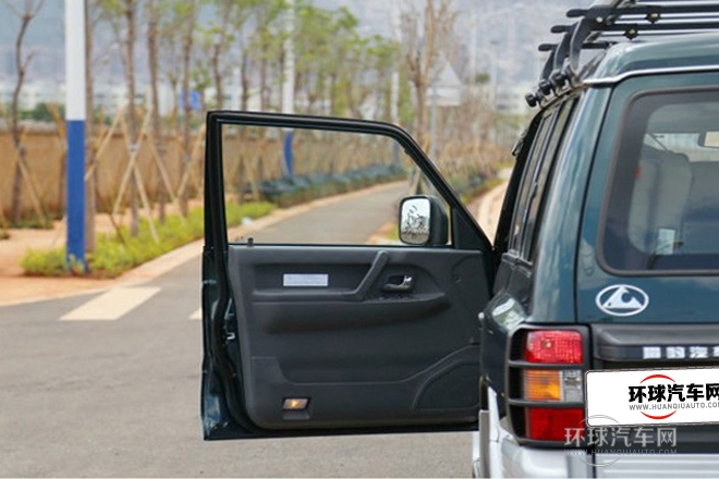 2013款 2.2L 手動四驅(qū)標準型
