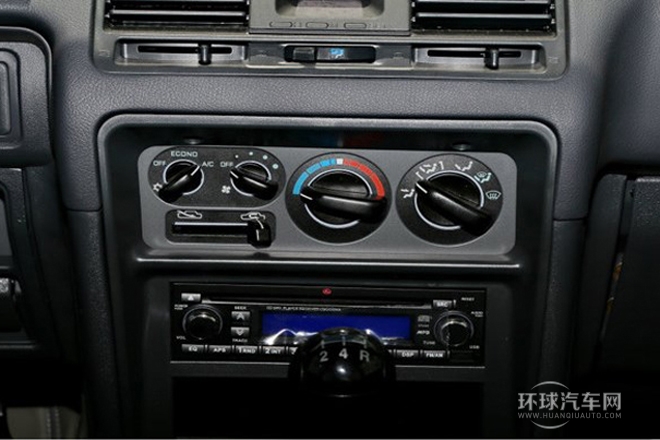 2013款 2.2L 手動四驅(qū)標準型