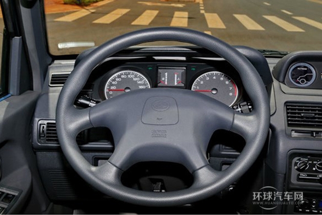2013款 2.2L 手動四驅(qū)標準型