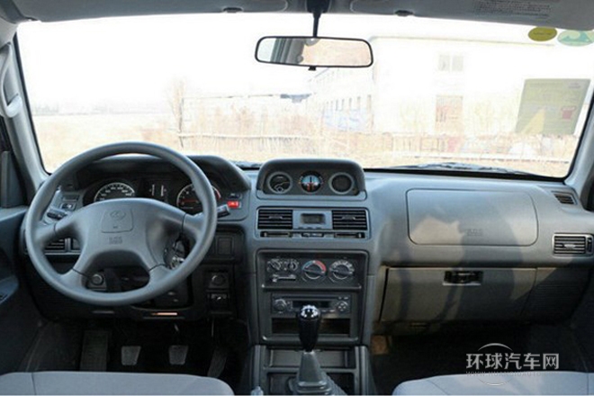 2013款 2.2L 手動四驅(qū)標(biāo)準(zhǔn)型