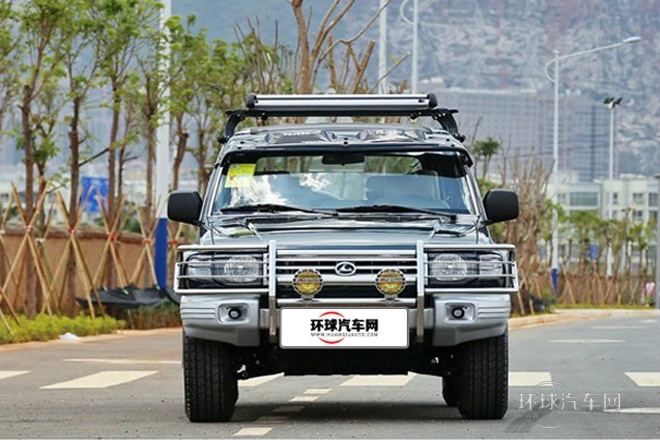 2013款 2.2L 手動(dòng)四驅(qū)標(biāo)準(zhǔn)型