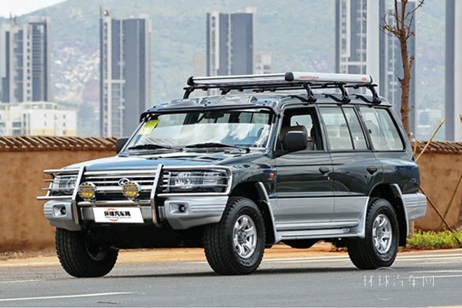 2013款 2.2L 手動四驅(qū)標(biāo)準(zhǔn)型