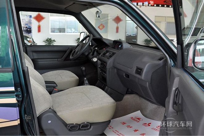 2009款 2.2L 手動四驅(qū)