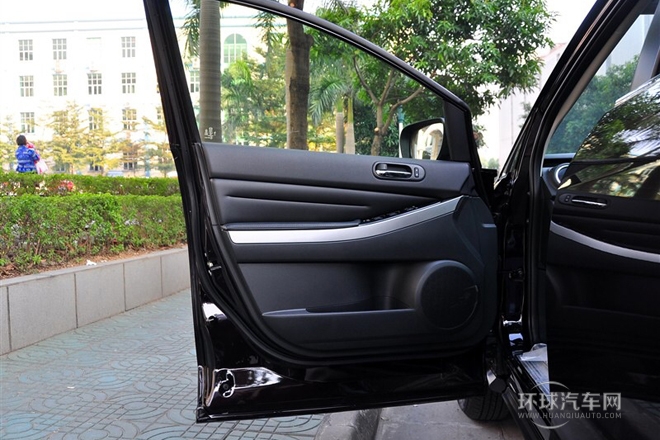 2011款 2.5L 豪華型