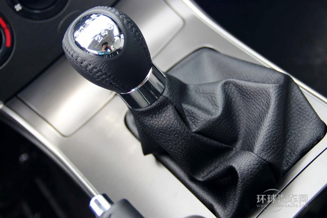 2013款 2.0L 手動(dòng)型