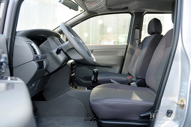 2013款 改款 1.6L 手動(dòng)舒適型7座 國(guó)V