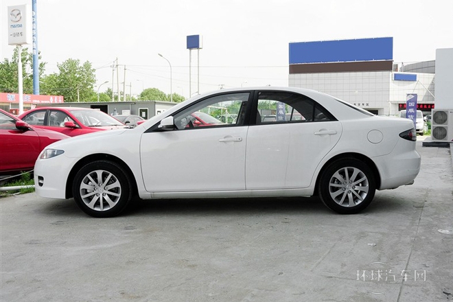 2013款 2.0L 自動時尚型