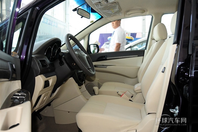 2014款 1.6L 自動(dòng)7座樂享版