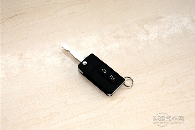 2014款 1.6L 手動(dòng)7座創(chuàng)想版