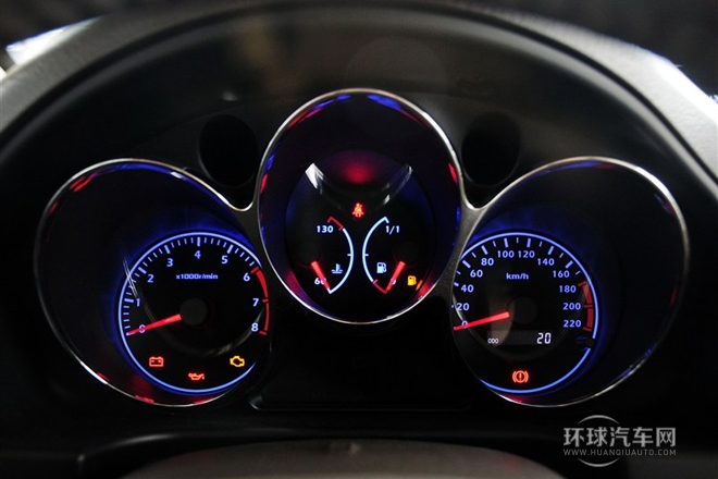 2014款 1.6L 手動7座創(chuàng)想版