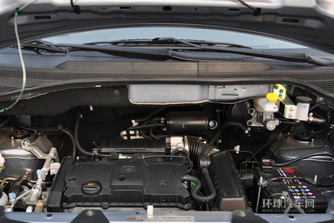 2011款 1.6L 手動(dòng)商用型5座