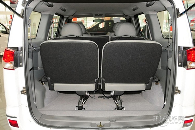 2011款 1.6L 手動實用型7座