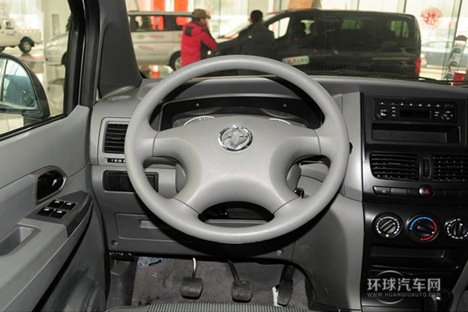 2011款 1.6L 手動(dòng)實(shí)用型7座