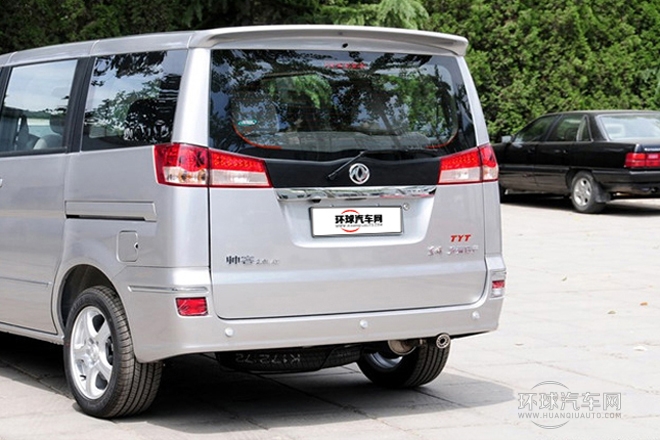 2011款 2.0L 手動(dòng)豪華型7座