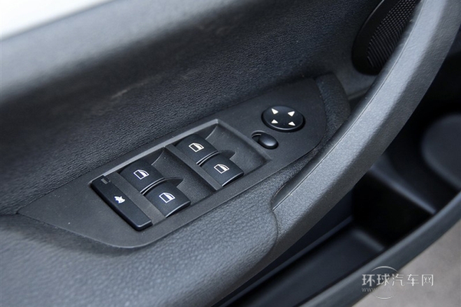 2013款 sDrive18i 領(lǐng)先型