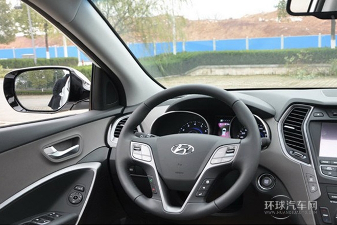 2013款 改款 3.0L 四驅(qū)舒適導(dǎo)航版 歐V
