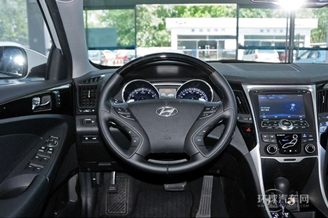 2014款 2.4L 自動領(lǐng)先版 國V