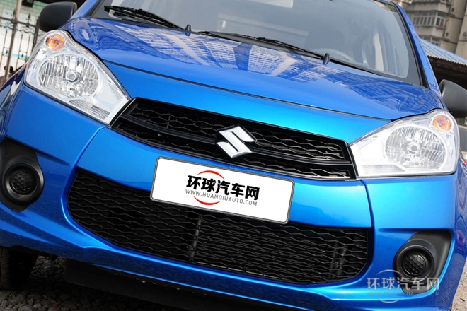 2013款 1.0L 手動(dòng)舒適型