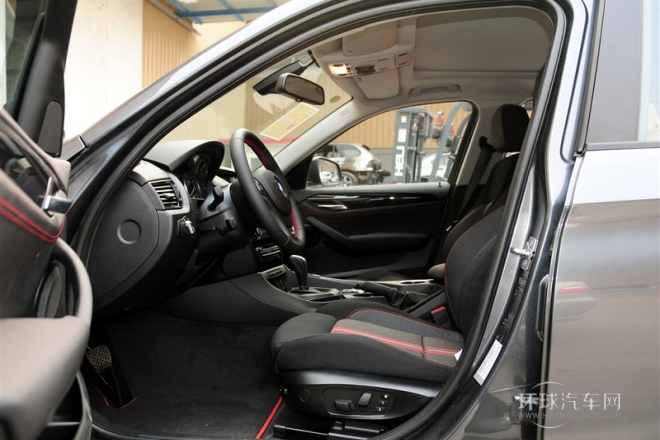 2013款 sDrive18i 運(yùn)動設(shè)計(jì)套裝