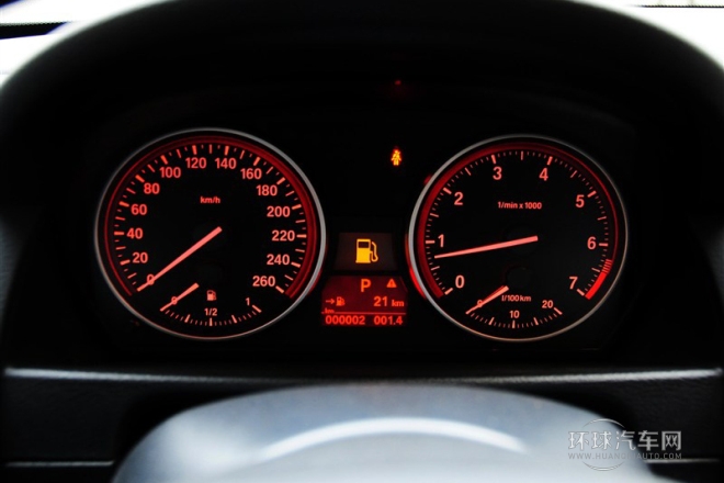 2013款 sDrive18i 運(yùn)動設(shè)計套裝